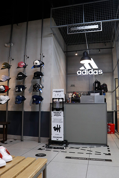 Adidas – Comercial Galerias